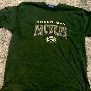 Men’s vintage Green Bay Packers oversized, embroidered shirt